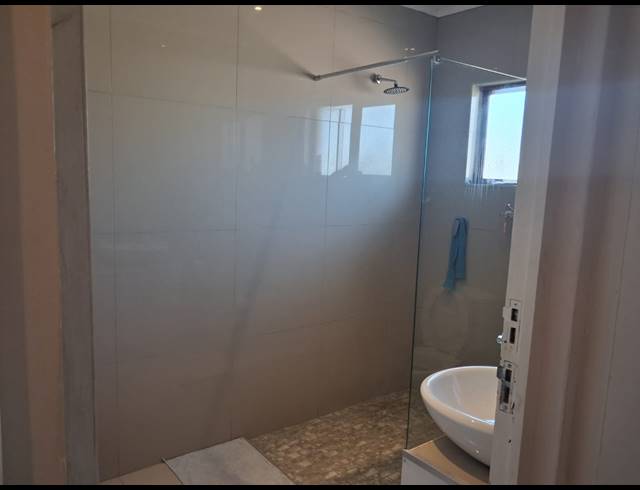 3 BEDROOM HOUSE FOR SALE IN CRAIGIEBURN